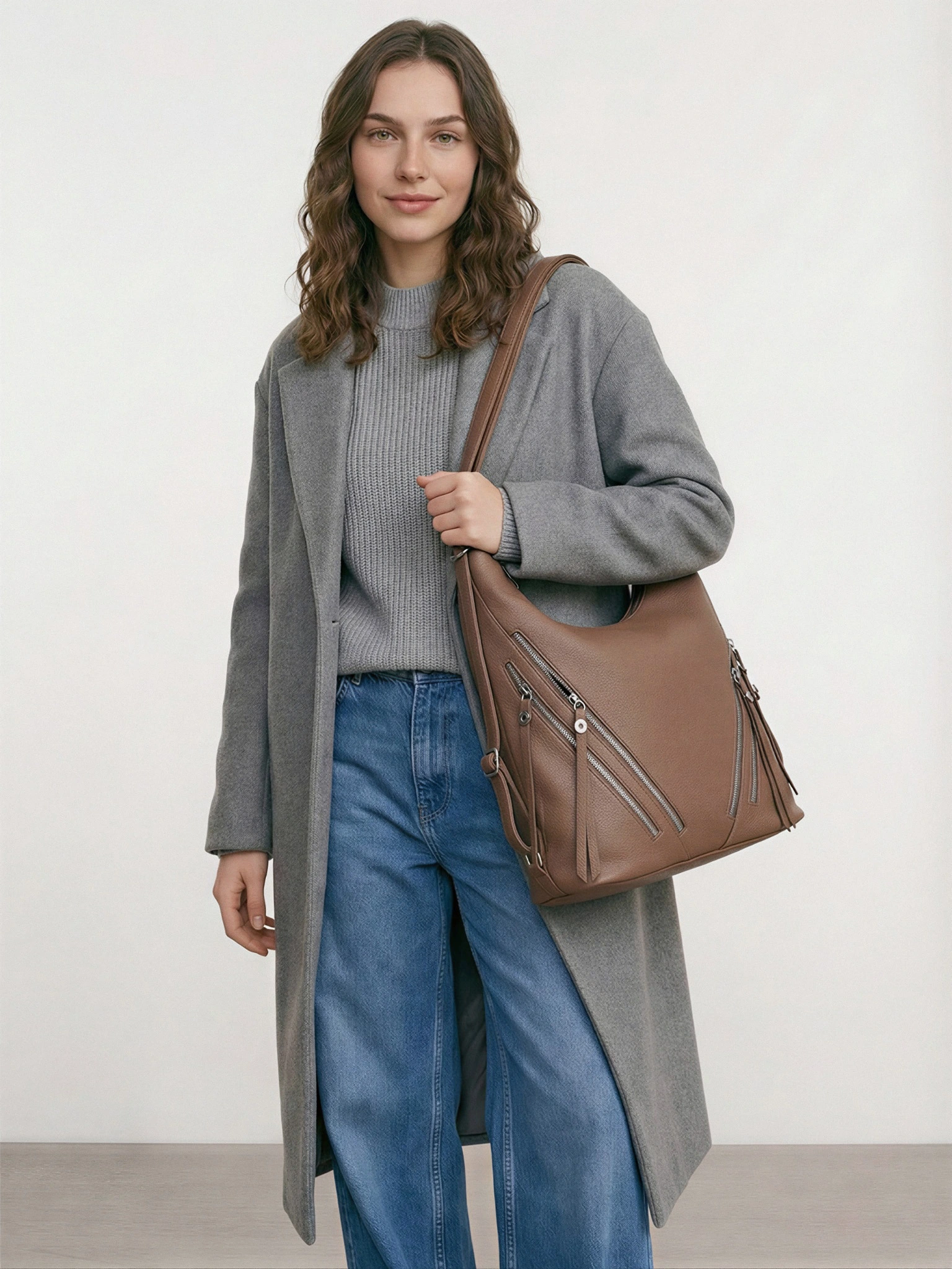 Сумка-шоппер с декоративными пуллерами в ассортименте